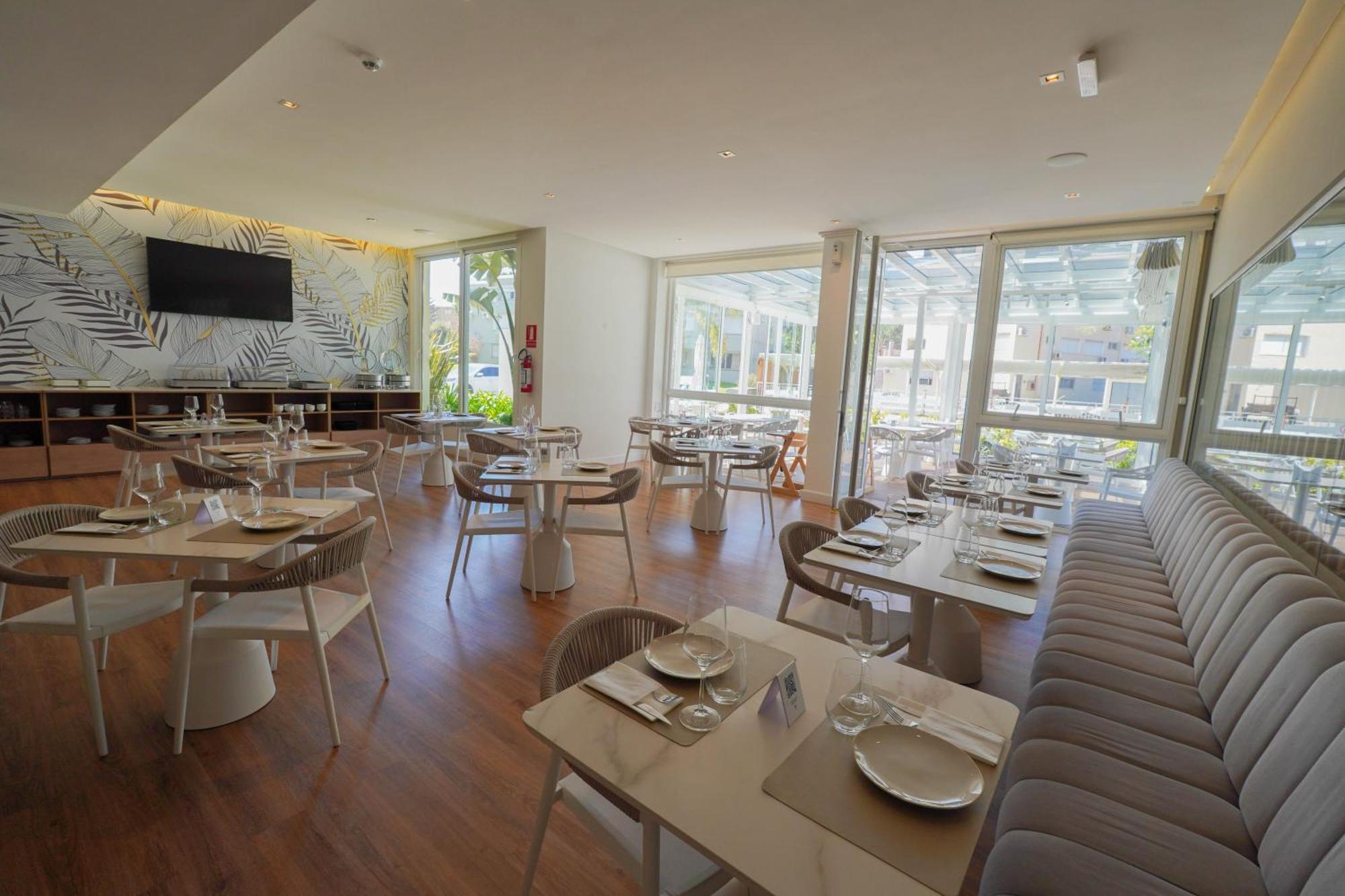 Hotel Solerios Пунта дел Есте Екстериор снимка
